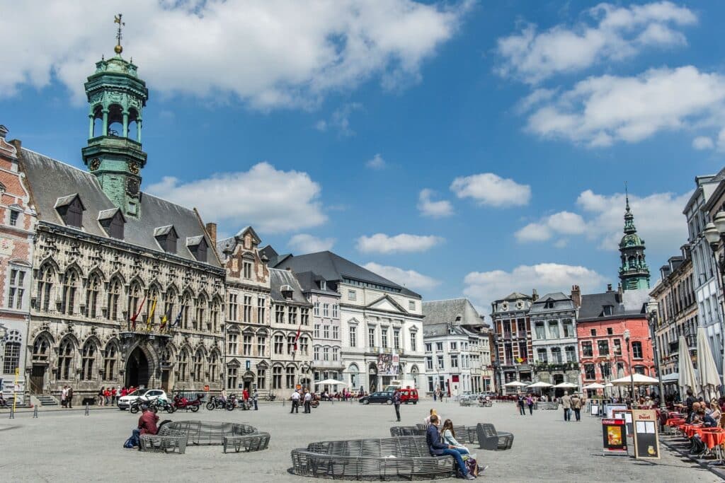 Mons ville